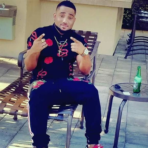 Meet your Posher, Benson - Picture 1 of 1